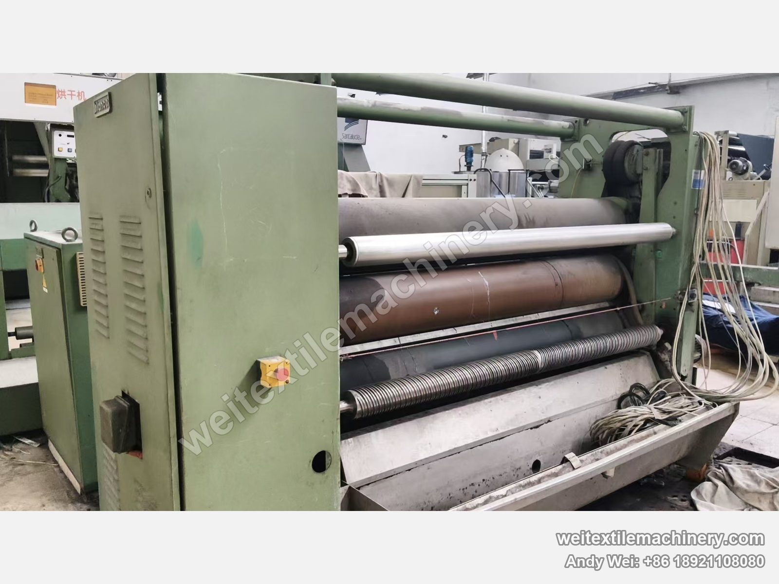 Used Bianco squeezing machine (2.0 m, 3 rolls), close-up of the roller stack: steel roll, rubber roll, bottom threaded expander roll, bianco plate