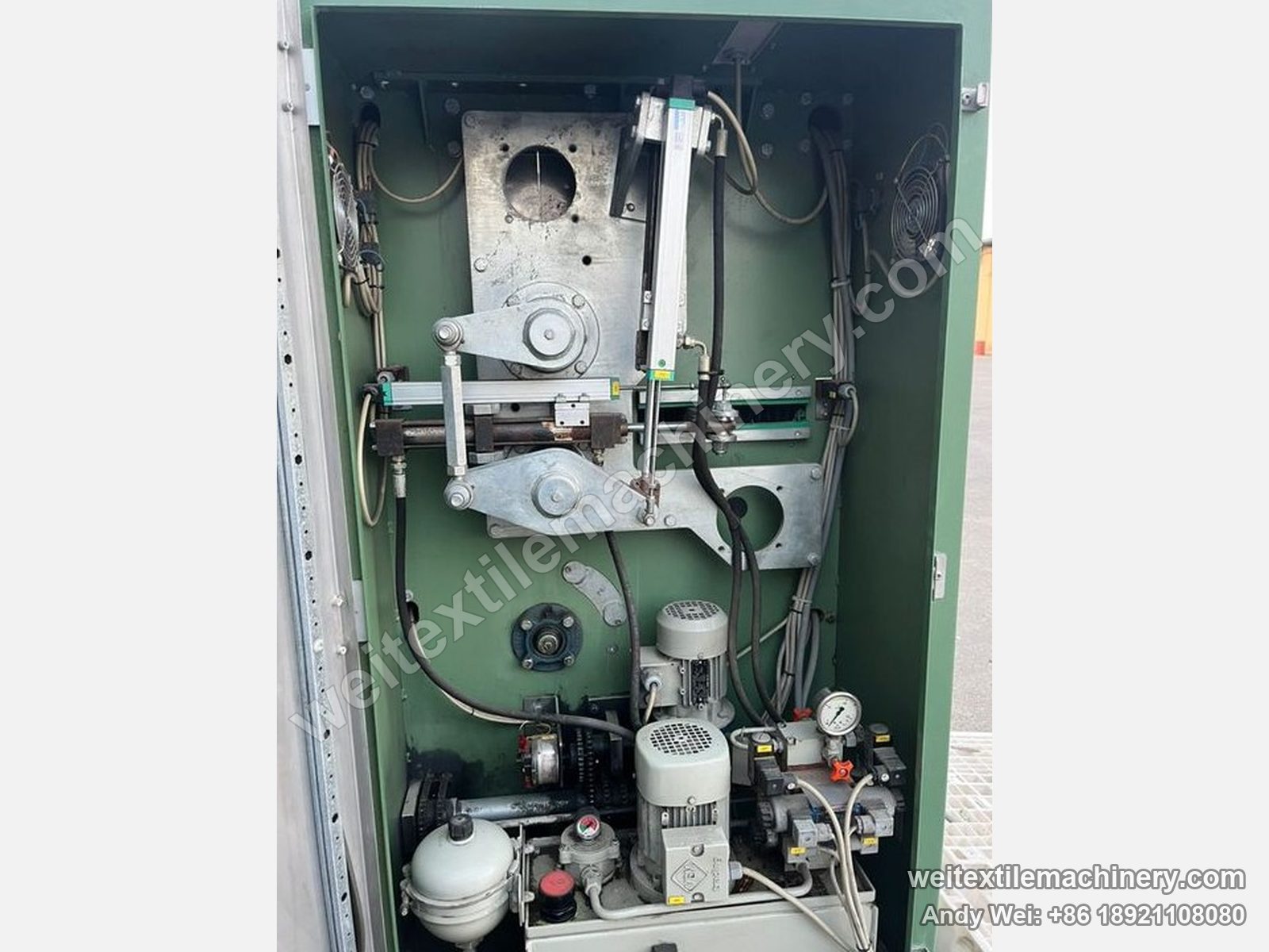 Used Corino photoelectric weft straightener, side compartment with skew-correction linkage, cylinders, hydraulic unit and pressure gauge